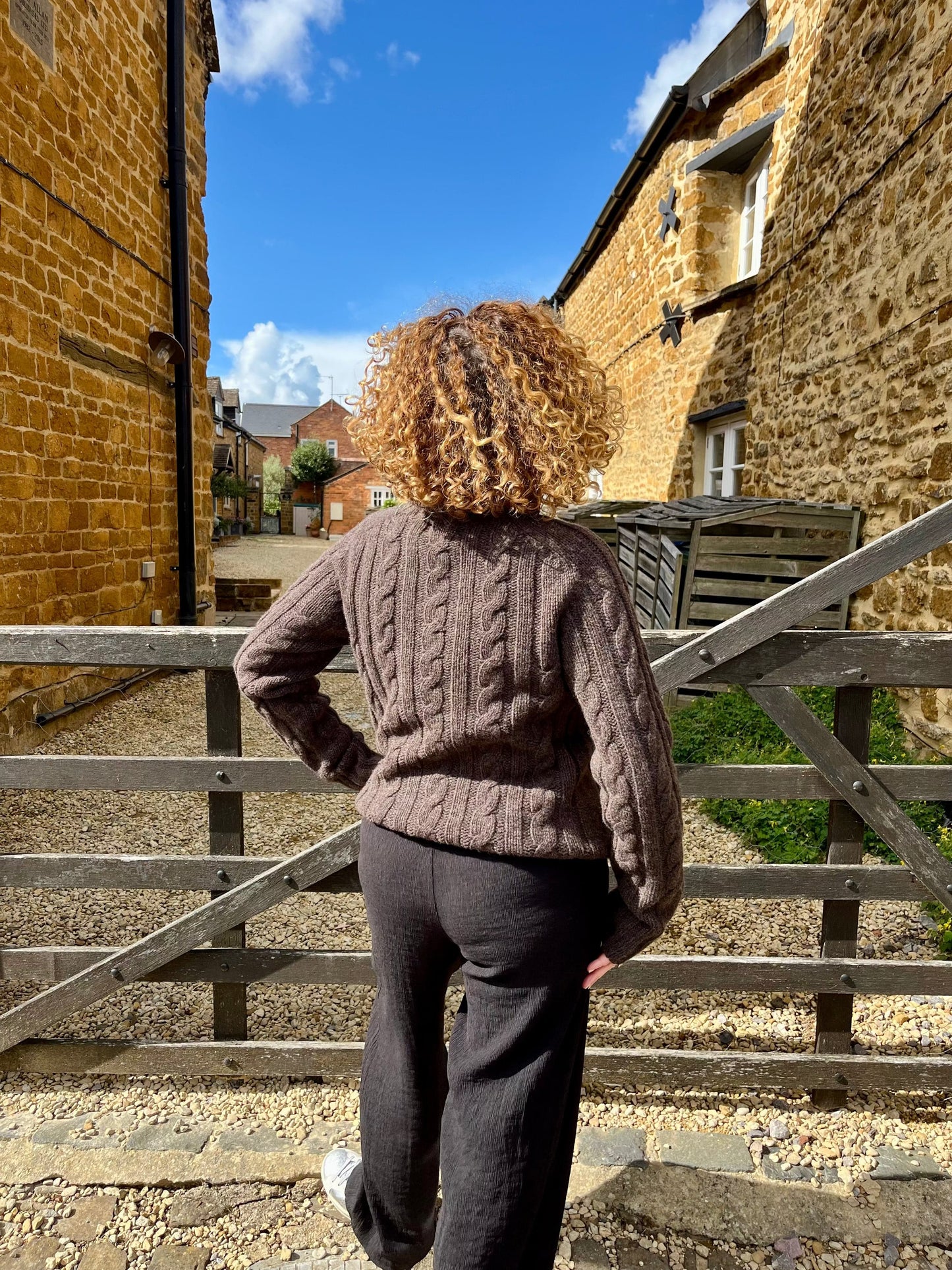 NELLIE&DOVE Jumpers Highland Heather Cable Knit Jumper in Chestnut