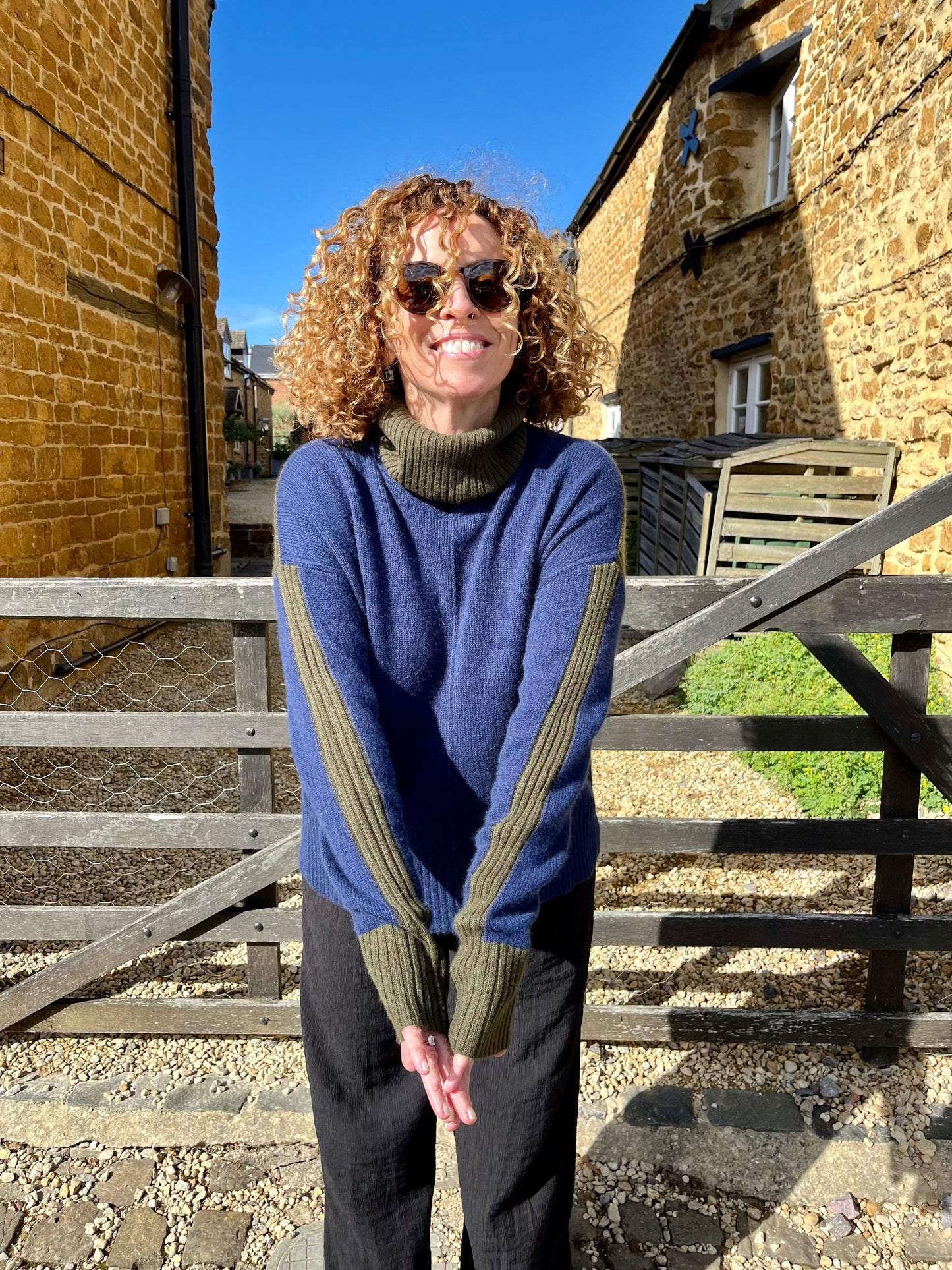 Absolut Cashmere Knitwear Candace Cashmere Jumper in Midnight Navy