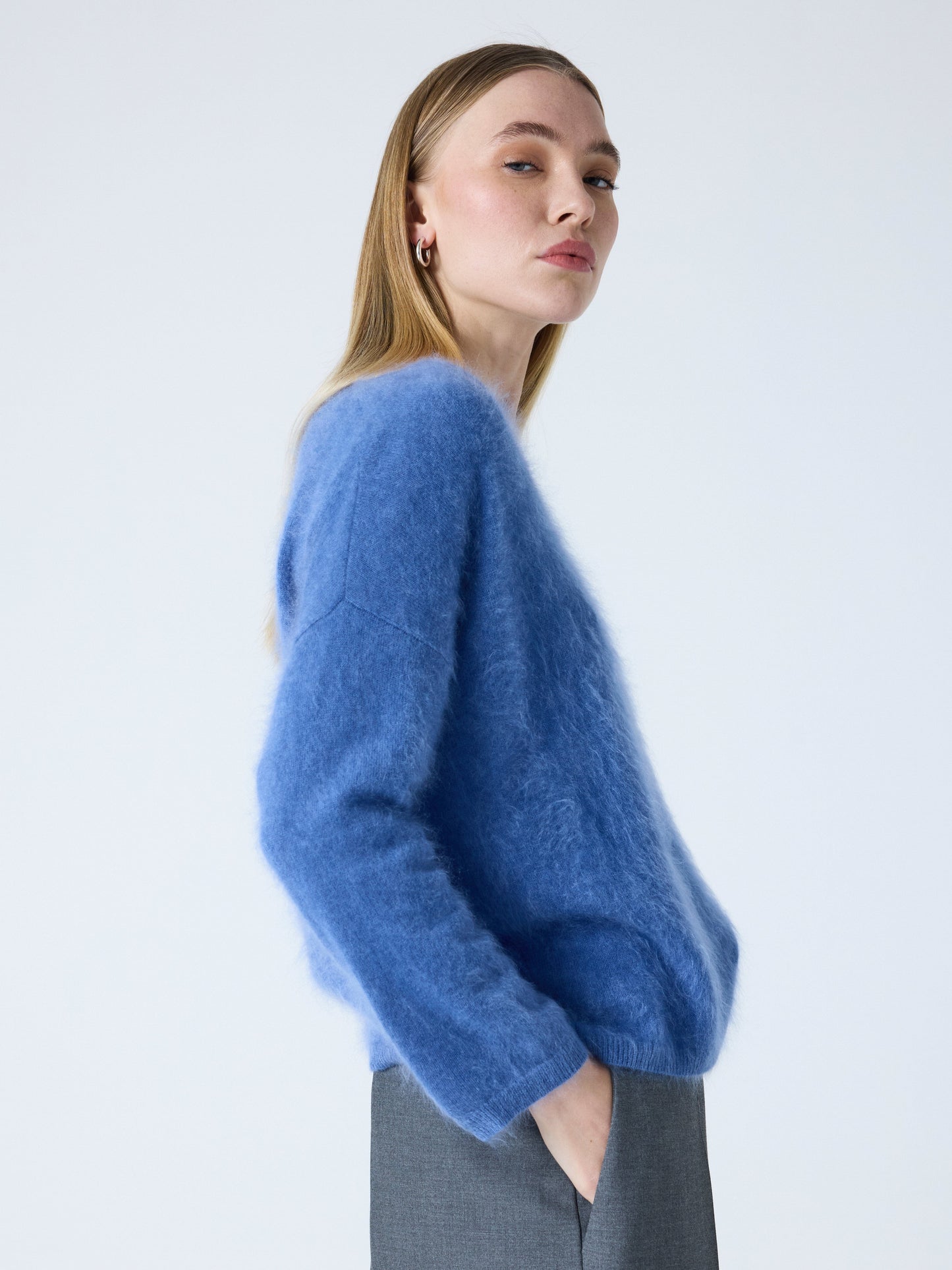 Absolut Cashmere Knitwear Soeli Cashmere Jumper in Denim
