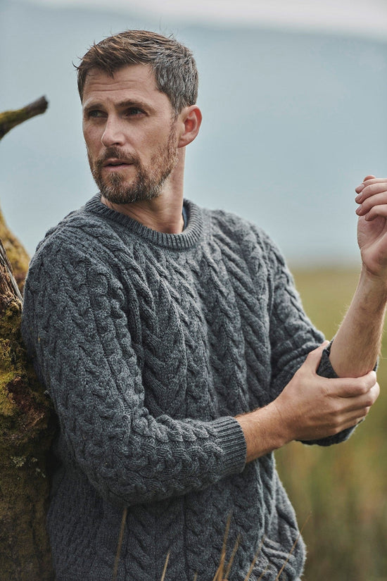 Aran Woollen Mills Mens Knitwear Cable & Weave Aran Crew Knit