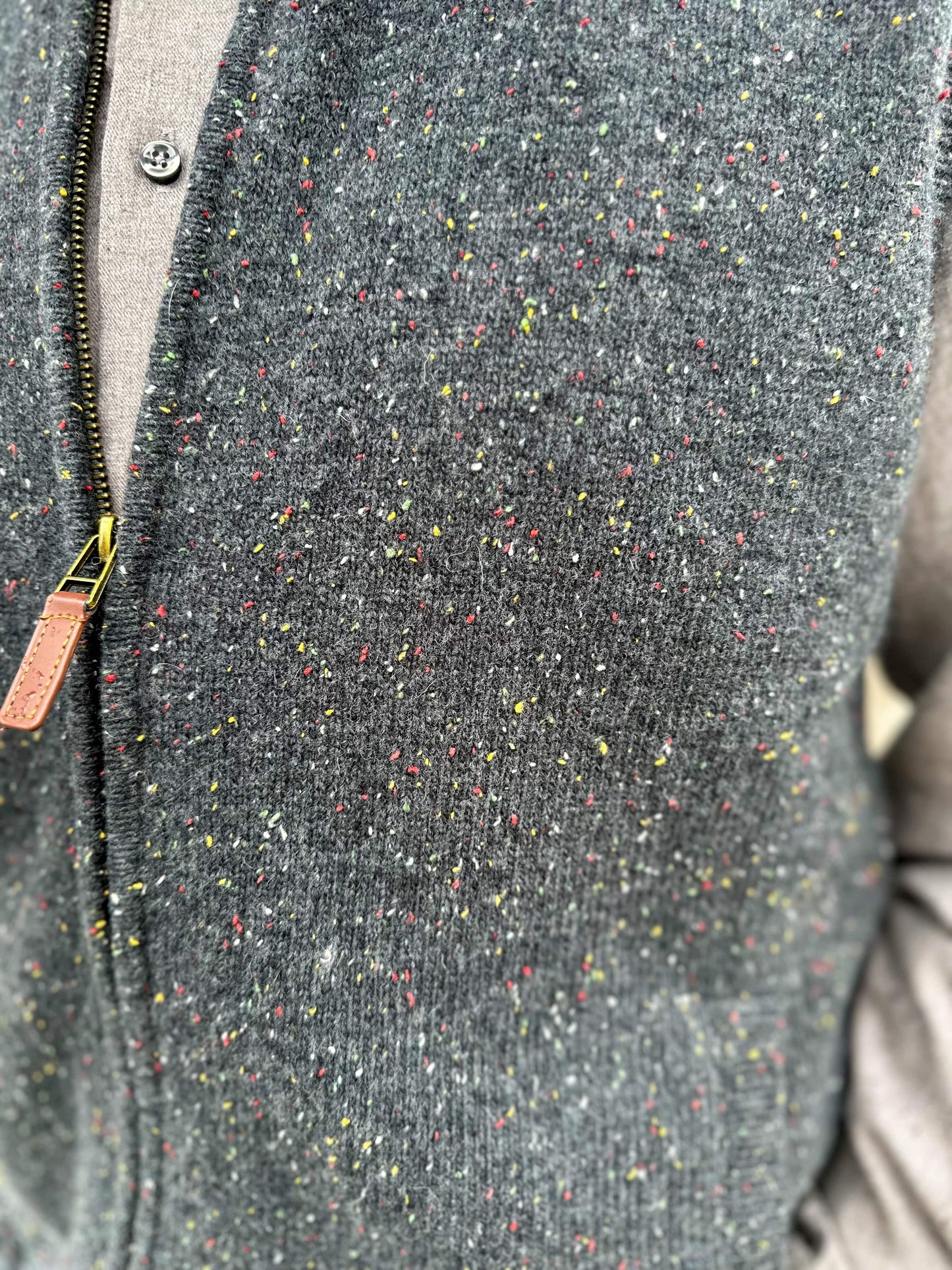 Aran Woollen Mills Mens Knitwear Zipped Nepped Gilet in Graphite