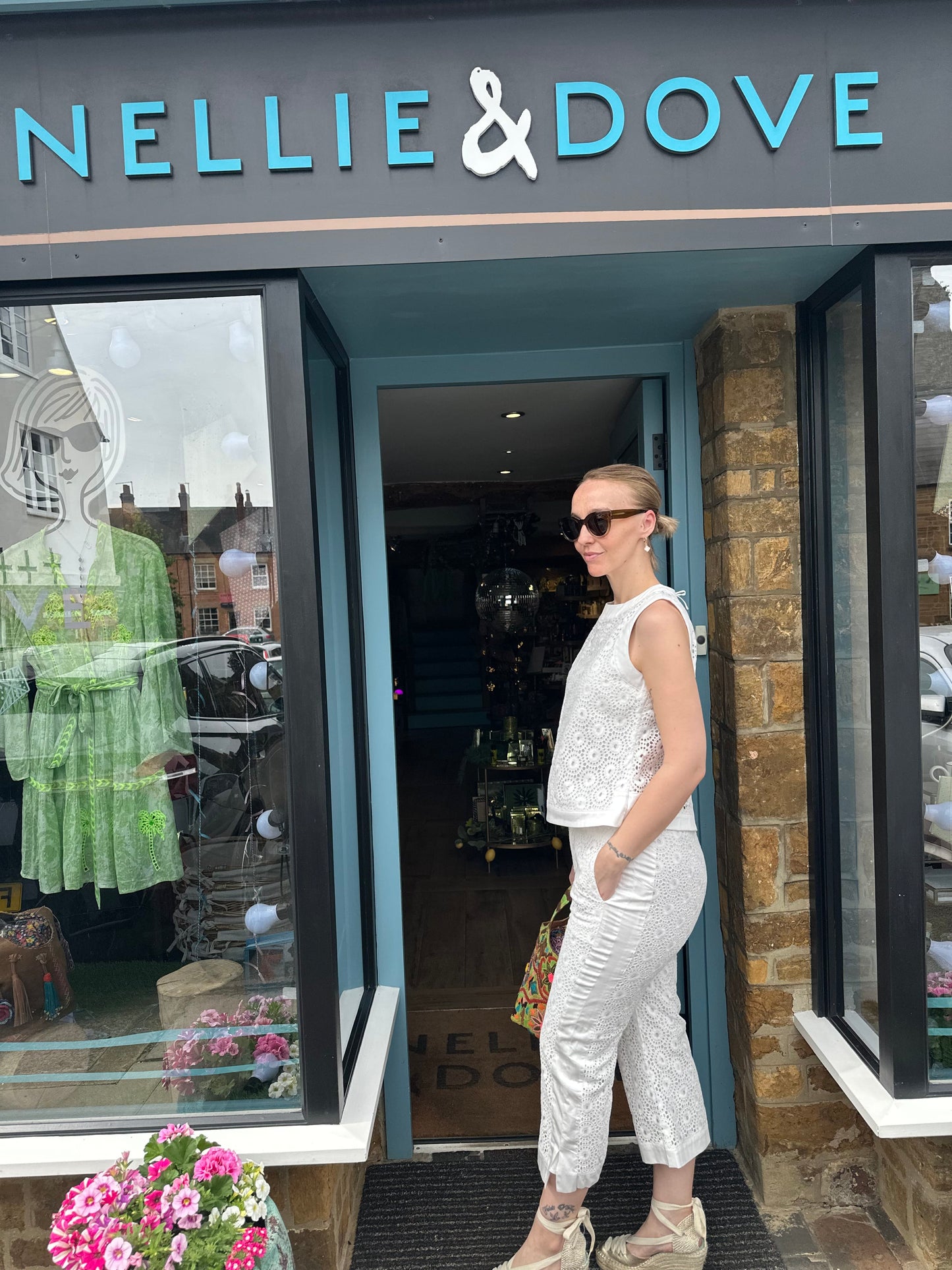 ARGGIDO Tops The Elodie Broderie Top