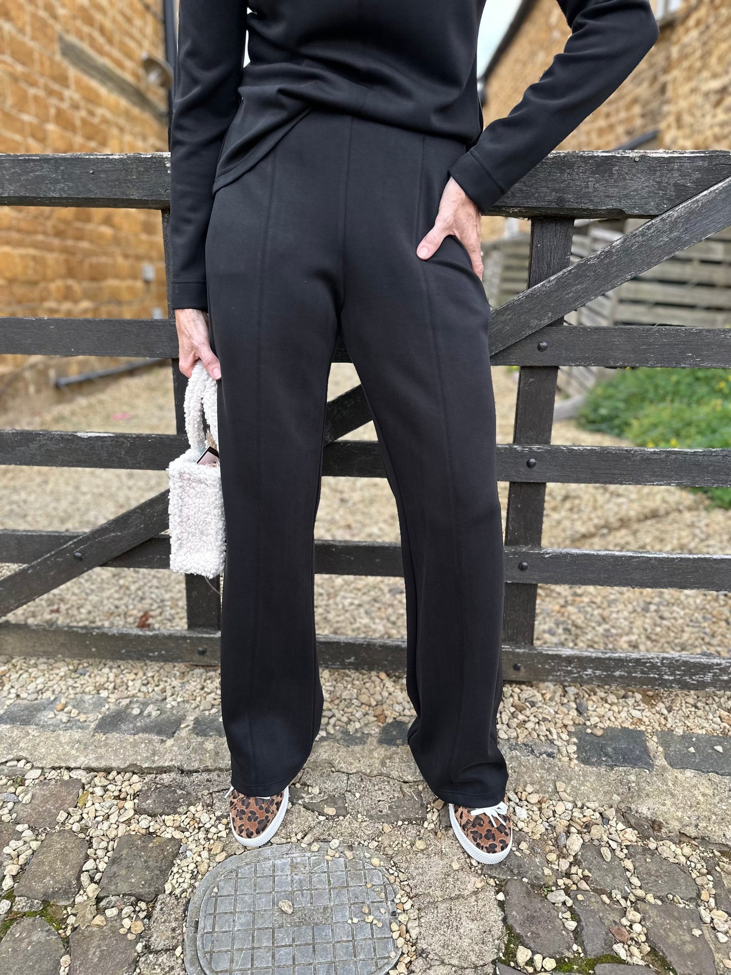 ARGGIDO Trousers Serenity Trousers in Black
