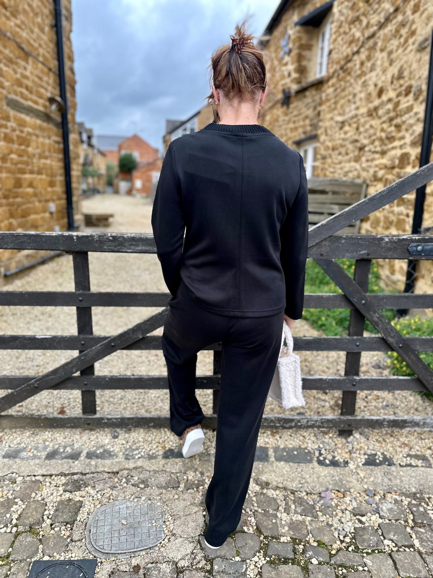 ARGGIDO Trousers Serenity Trousers in Black