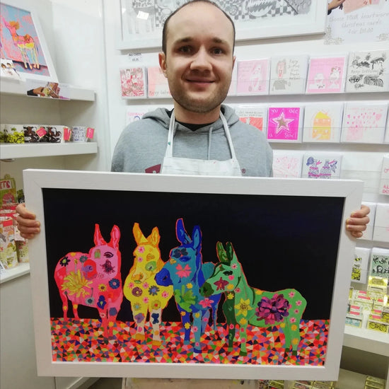 ARTHOUSE UNLIMITED Chocolate Dusty Road, Silky Dark, Marshmallows & Biscuit Chocolate Bar