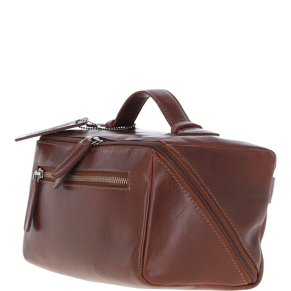 Ashwood Leather Wash Bag Leather Wash Bag in Chestnut