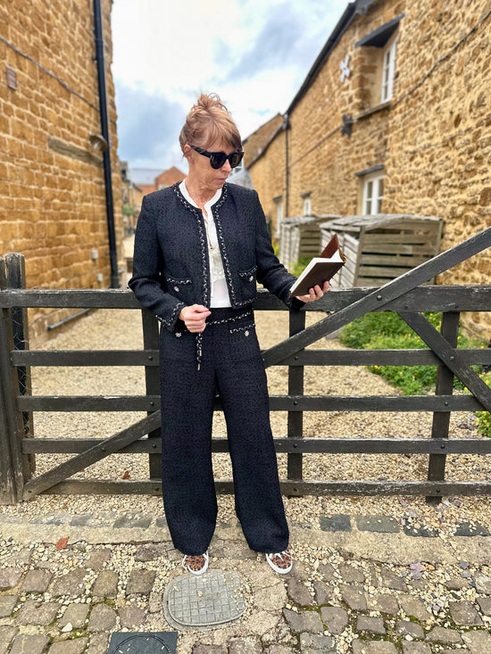 Carla Ruiz Trousers Noir Bow Bouclé Trousers