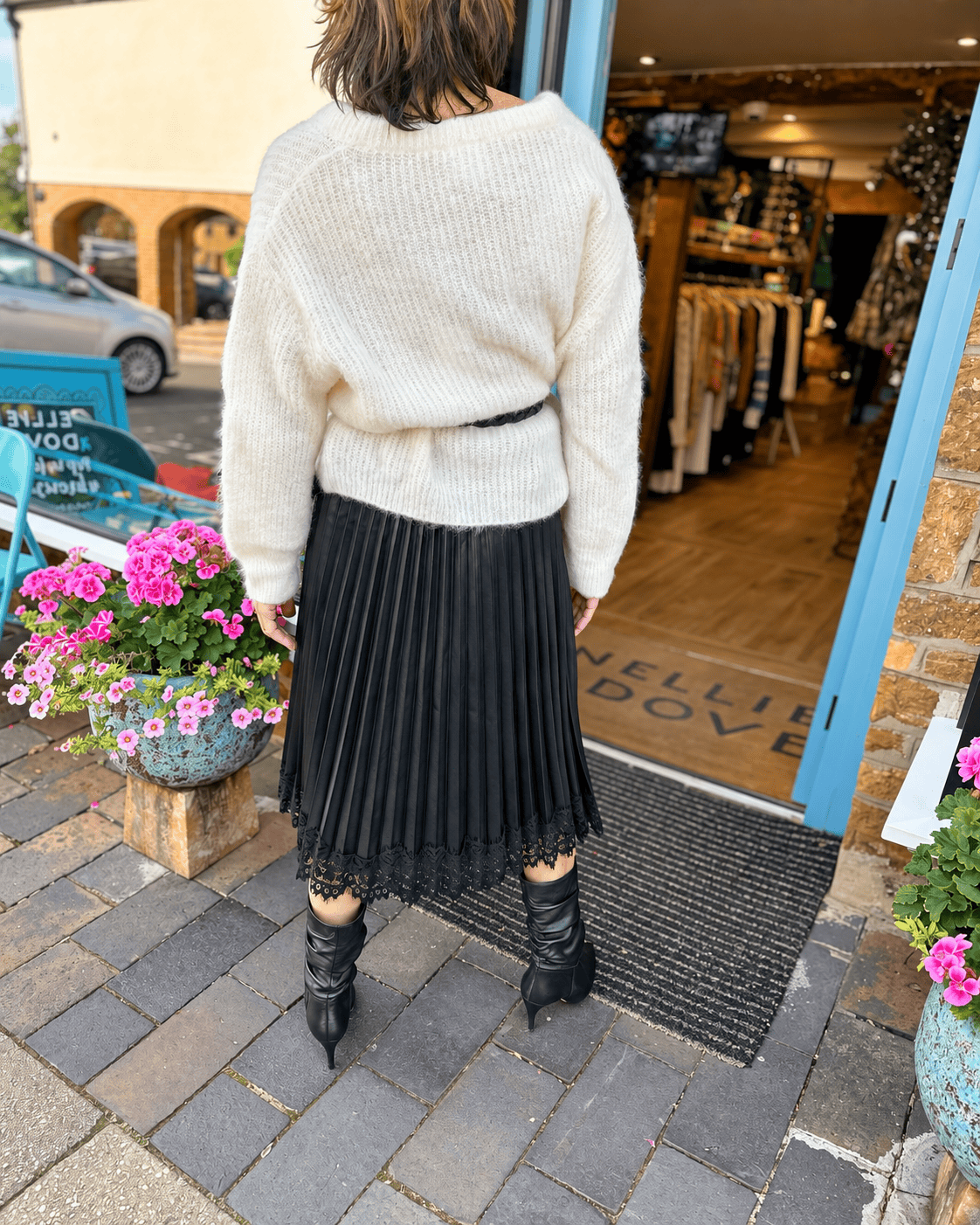 Dixie Skirts Midnight Lace Skirt in Black