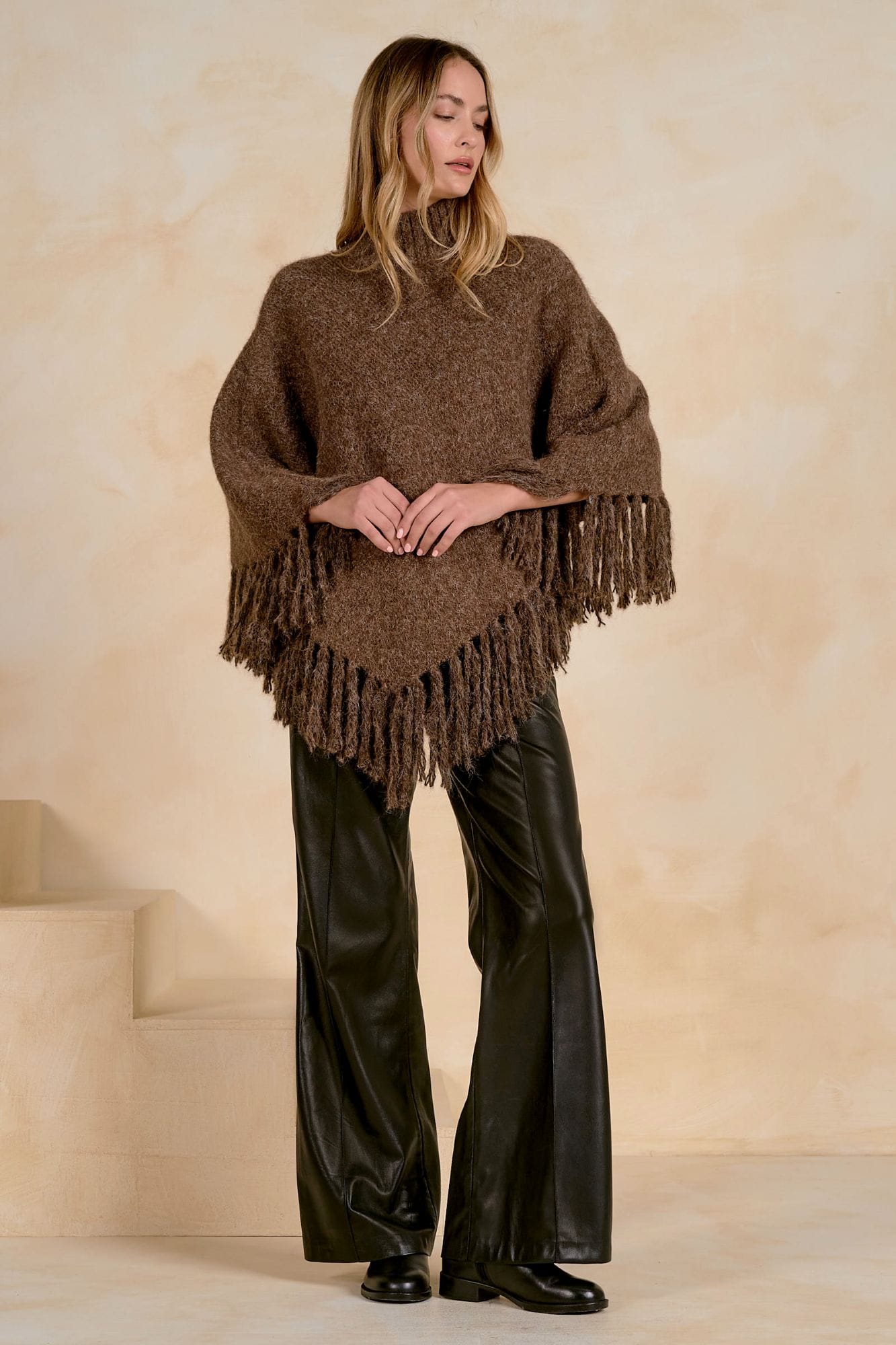 Elan Knitwear ONE SIZE Wayne Poncho in Bark