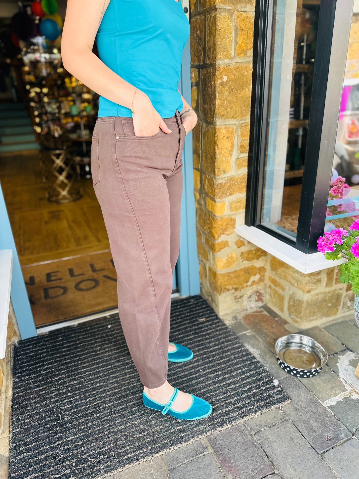 EsQualo Trousers Barrel Leg Trousers in Cacao