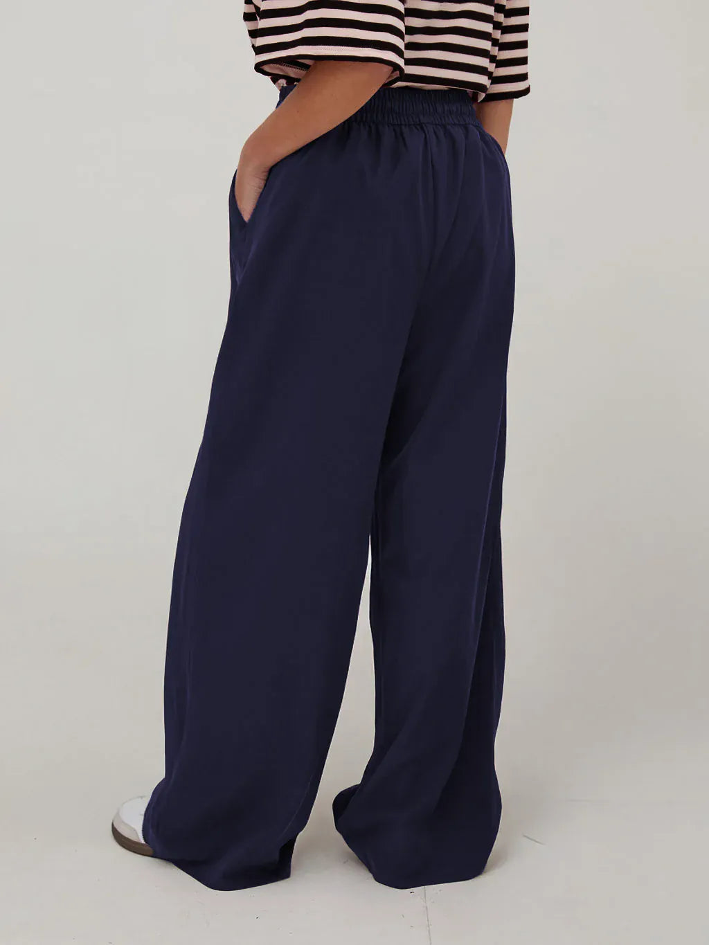 Fika Edit Trousers Ebba Navy Peached Trousers