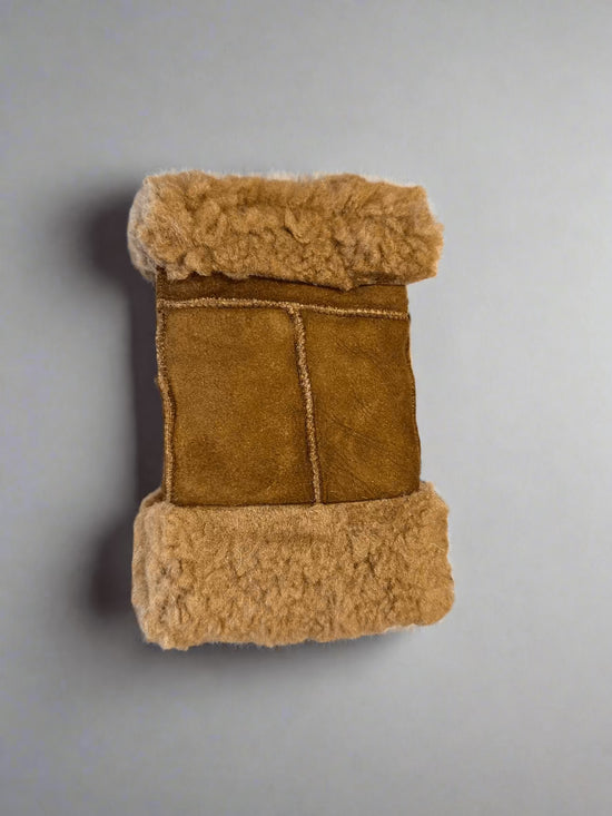 Hanlin Hats & Gloves CHESTNUT W/ BROWN CUFF Cosy Sheepskin Handwarmers - Medium