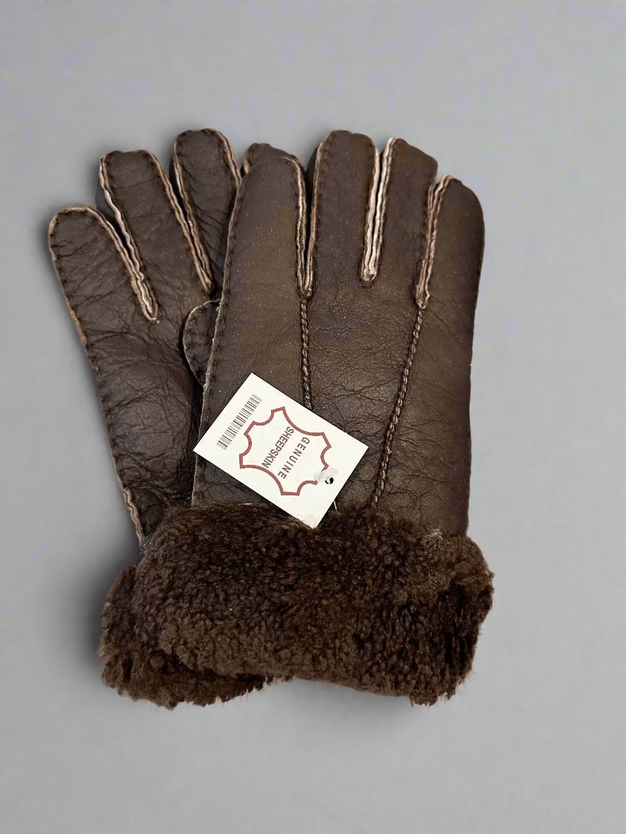 Hanlin Hats & Gloves CHOCOLATE Cosy Cuff Gloves - Sheepskin in Medium