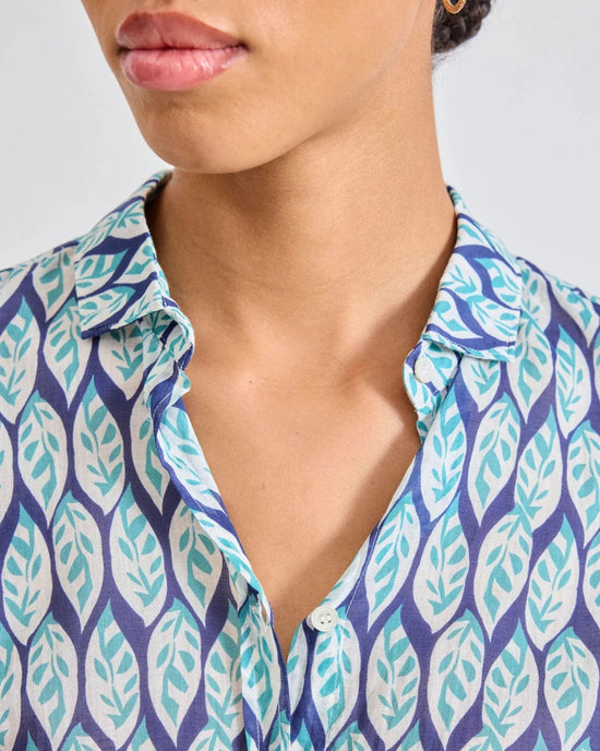 Hartford Tops Corazon Printed Shirt in Blue & White