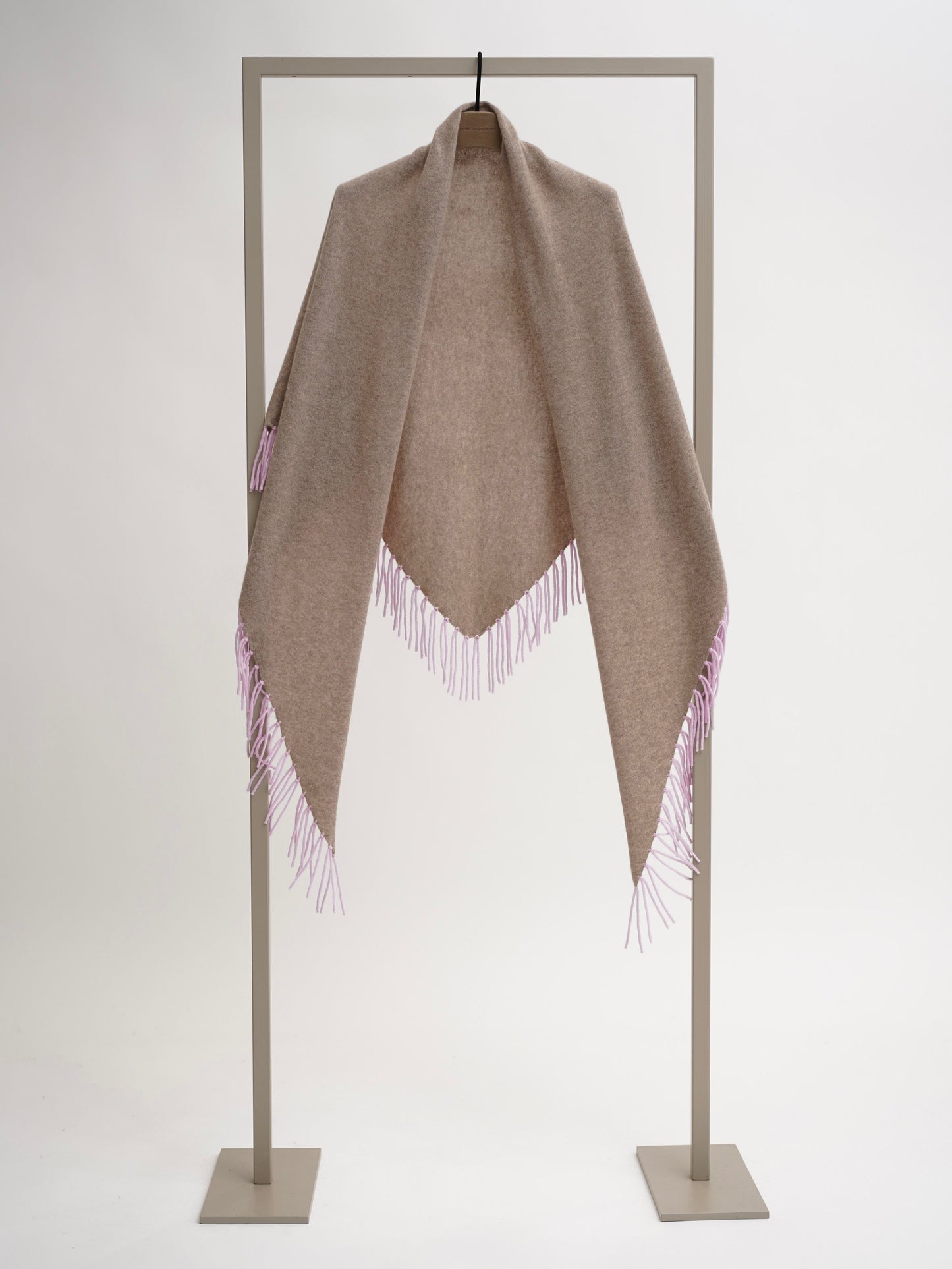 Herzen's Angelegenheit Knitwear ONE SIZE Cashmere Hug Wrap in Oat and Pink