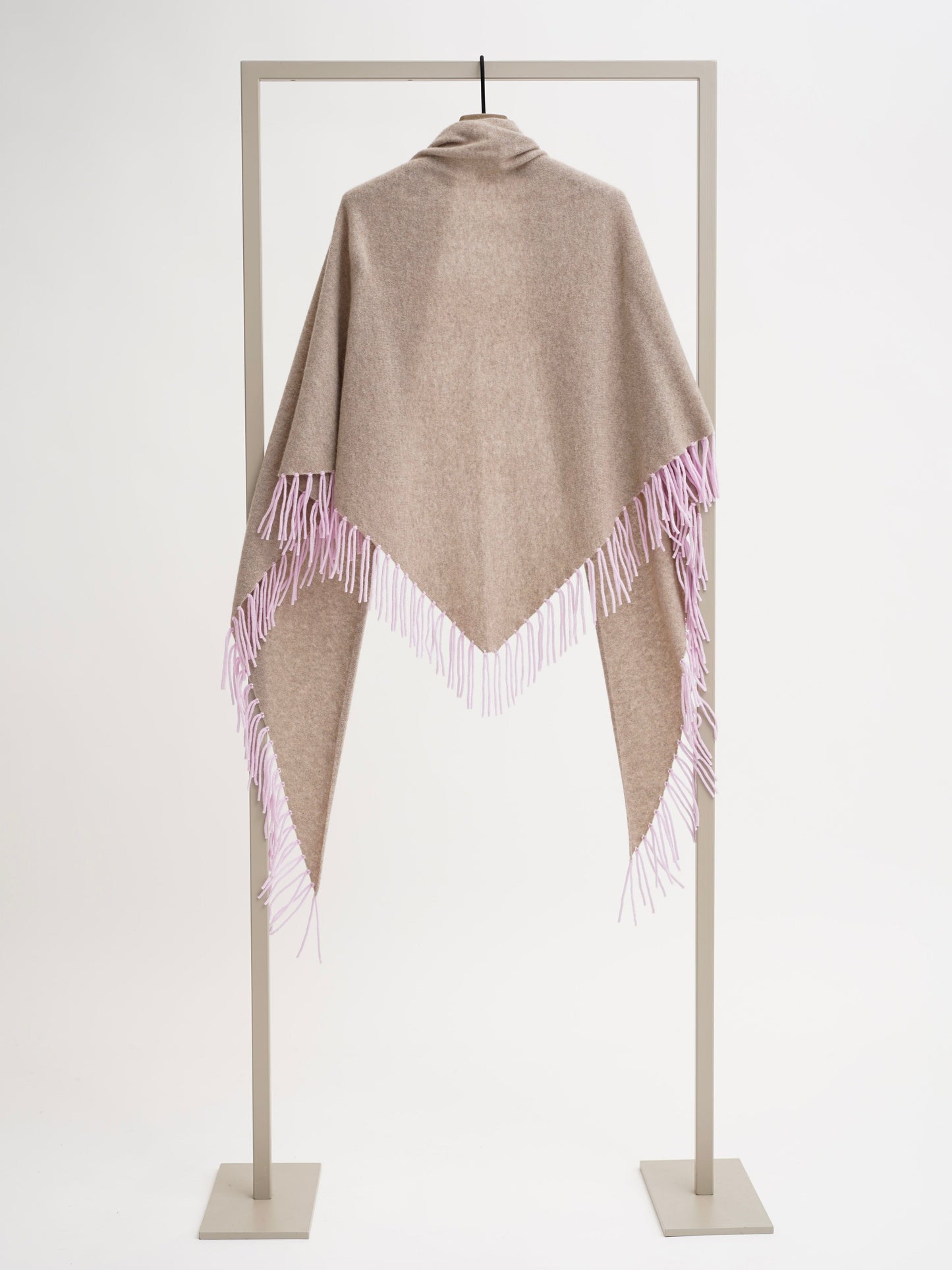 Herzen's Angelegenheit Knitwear ONE SIZE Cashmere Hug Wrap in Oat and Pink