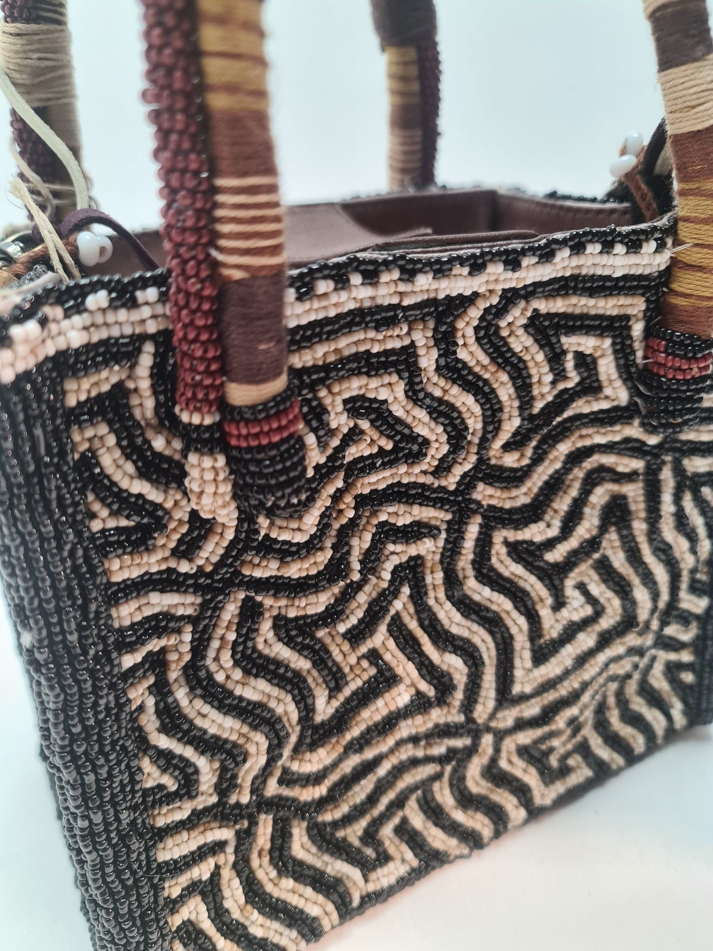Imayin Bags Bags Aoyama Bag in Black and White