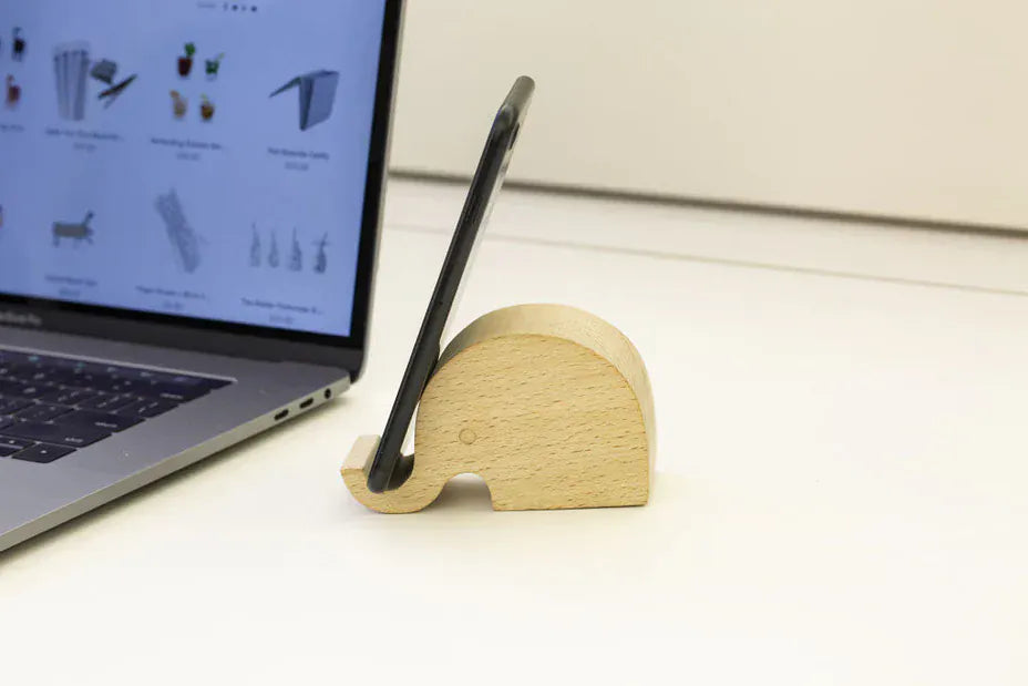 Kikkerland Elephant Beechwood Phone Stand