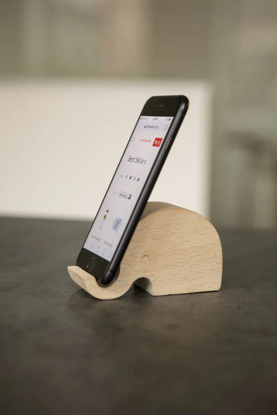 Kikkerland Elephant Beechwood Phone Stand