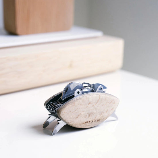 Kikkerland Gifts Crab Multi-tool