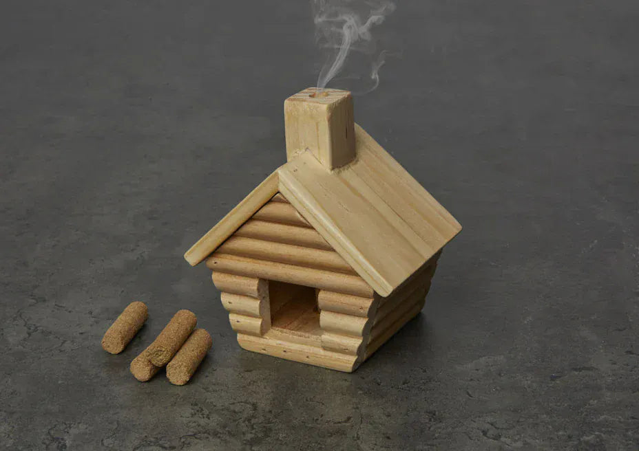 Kikkerland Gifts Little Cabin Incense Burner