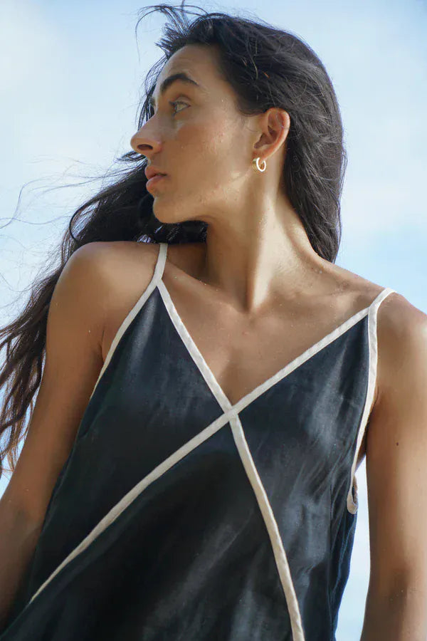 Lilly Pilly Dresses Azalea Black Linen Dress