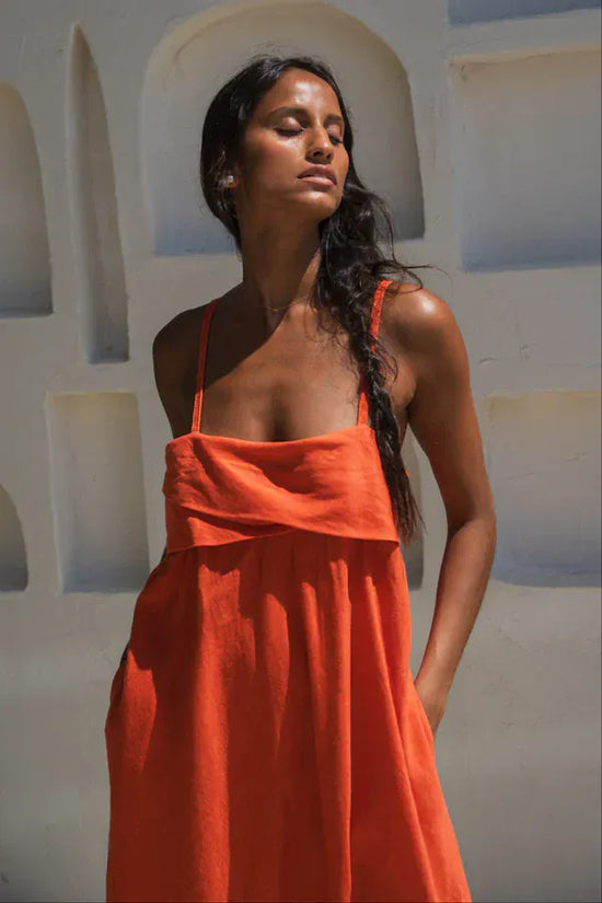 Kiko Spritz Linen Dress – NELLIE&DOVE