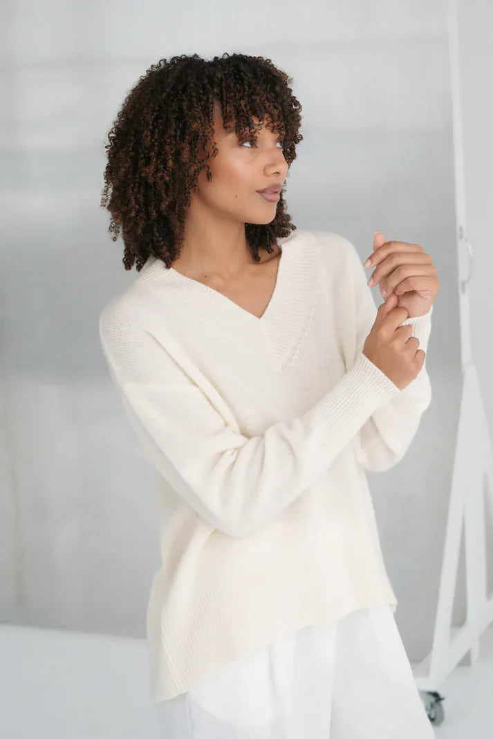 Lilly Pilly Knitwear June Cashmere Knit in Ivory