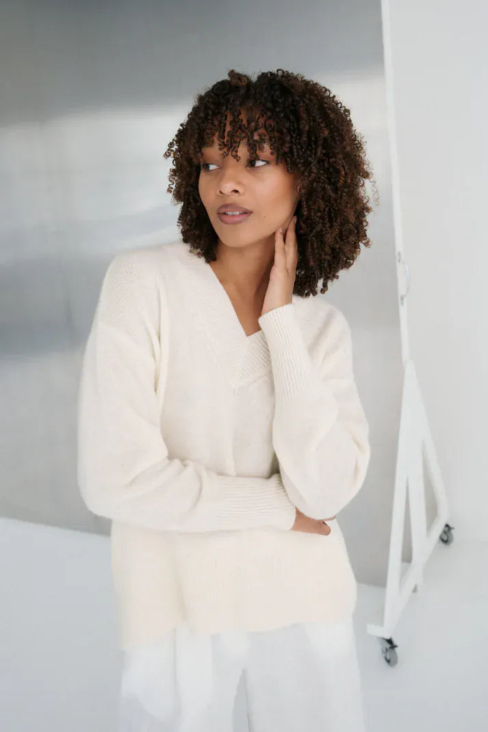 Lilly Pilly Knitwear June Cashmere Knit in Ivory