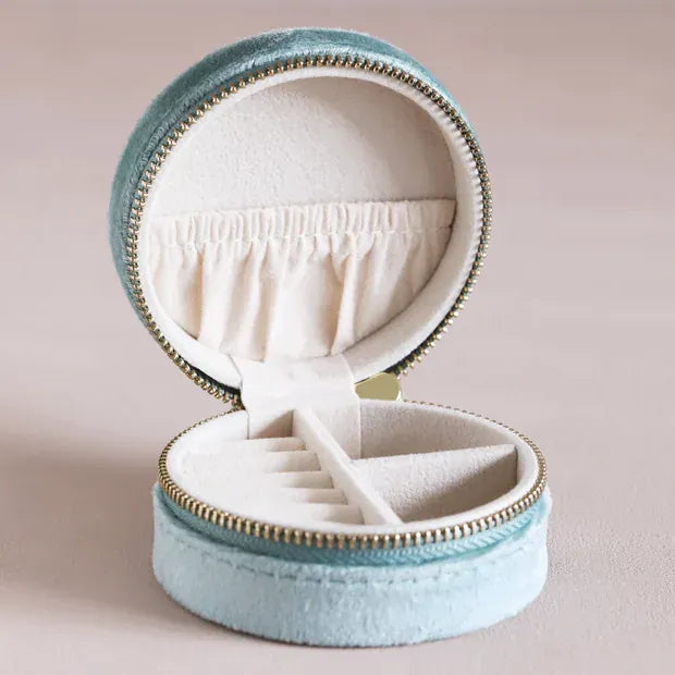 Lisa Angel Gifts Mint Green Velvet Round Travel Jewellery Case