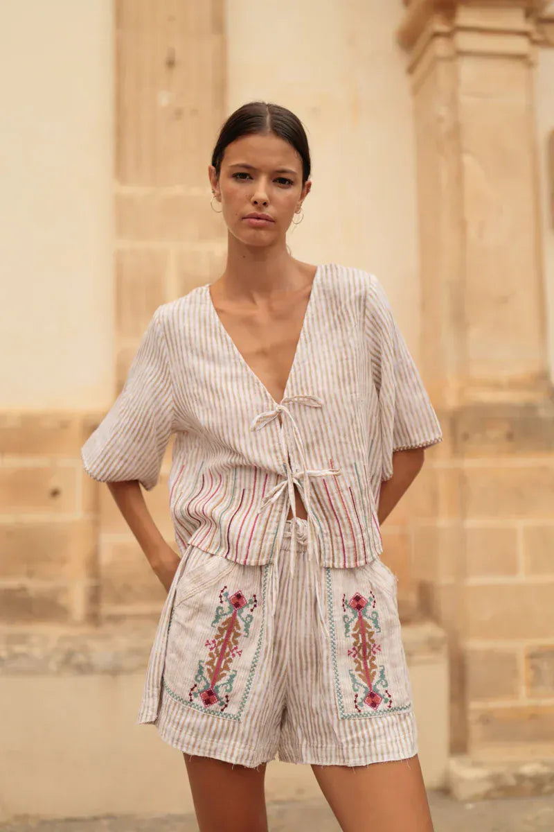 LUNA LLENA Tops Anara Top in Sand