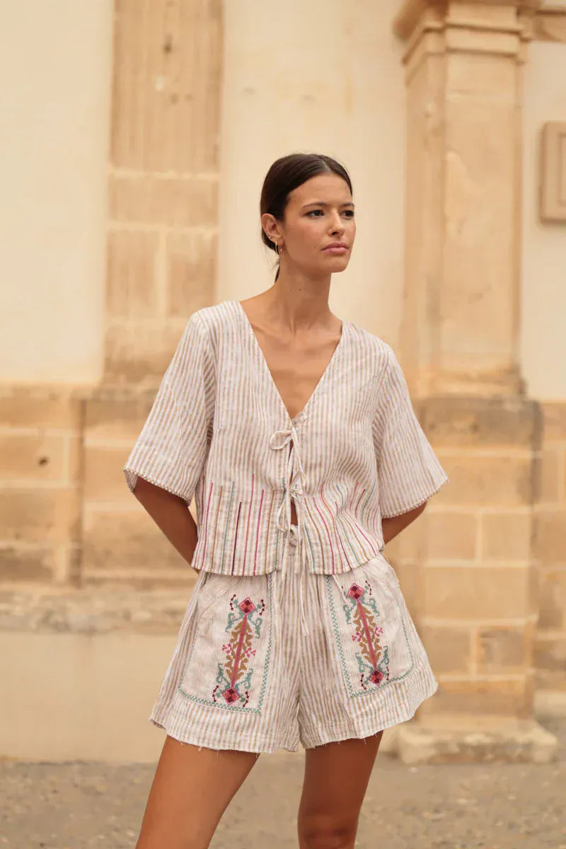 LUNA LLENA Tops Anara Top in Sand