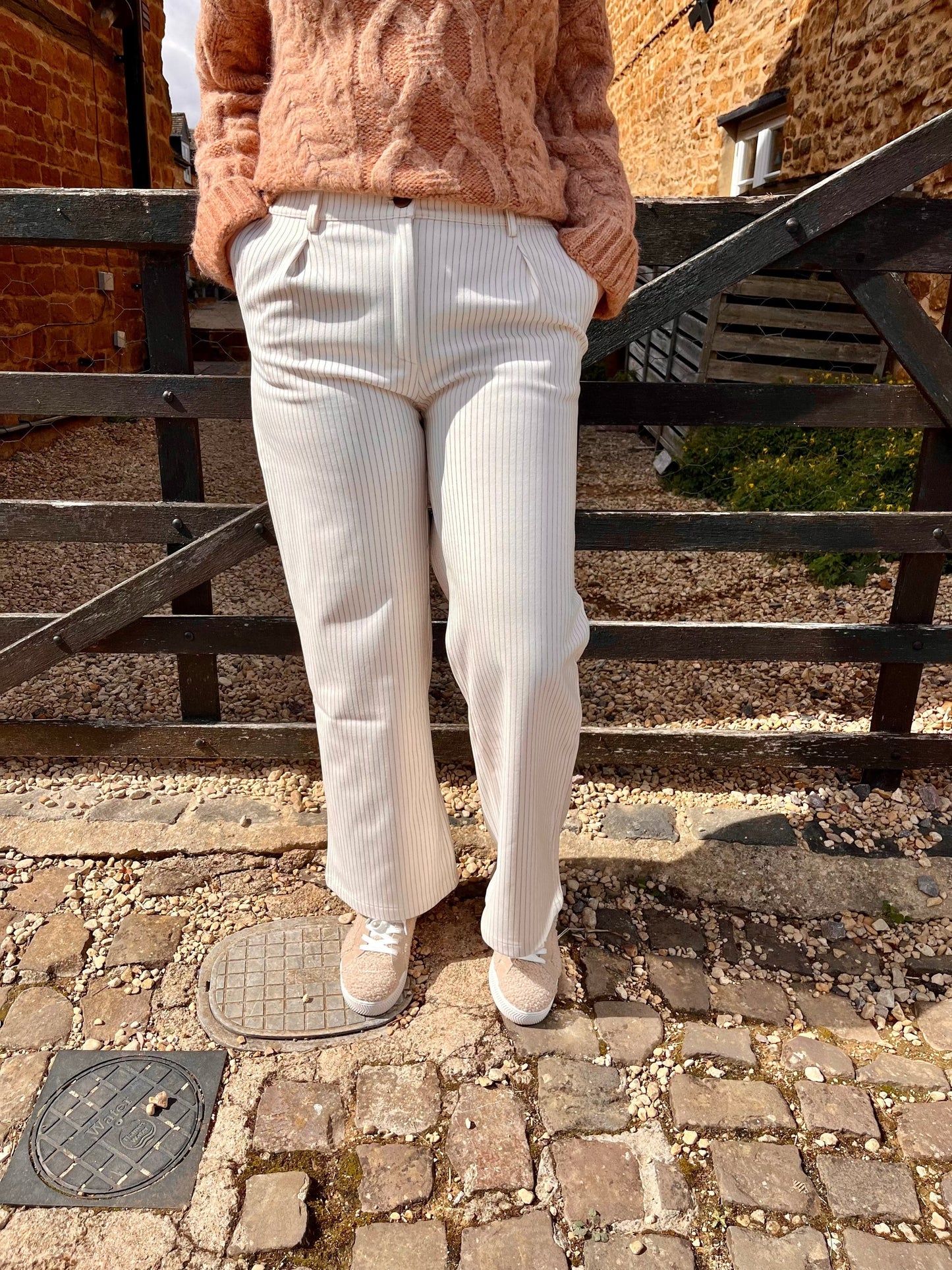 LUNA LLENA Trousers Pinstripe Trousers in Cream