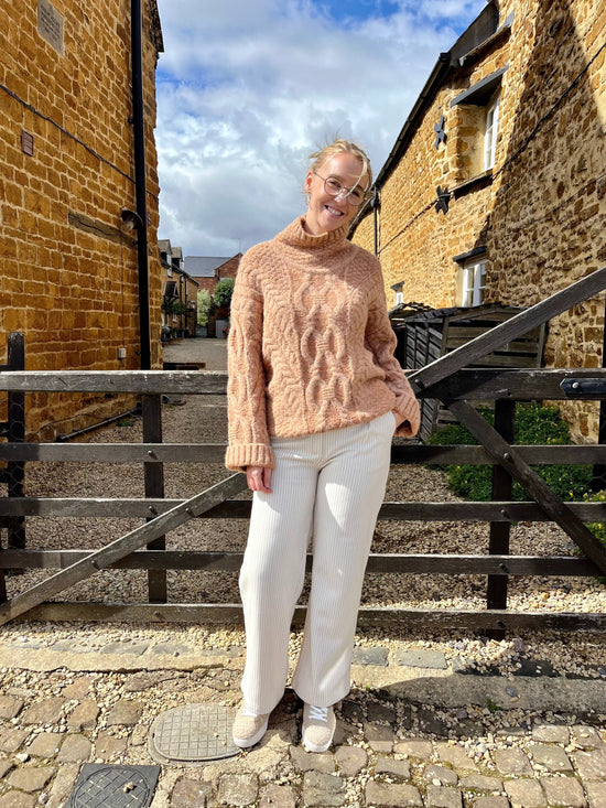 LUNA LLENA Trousers Pinstripe Trousers in Cream