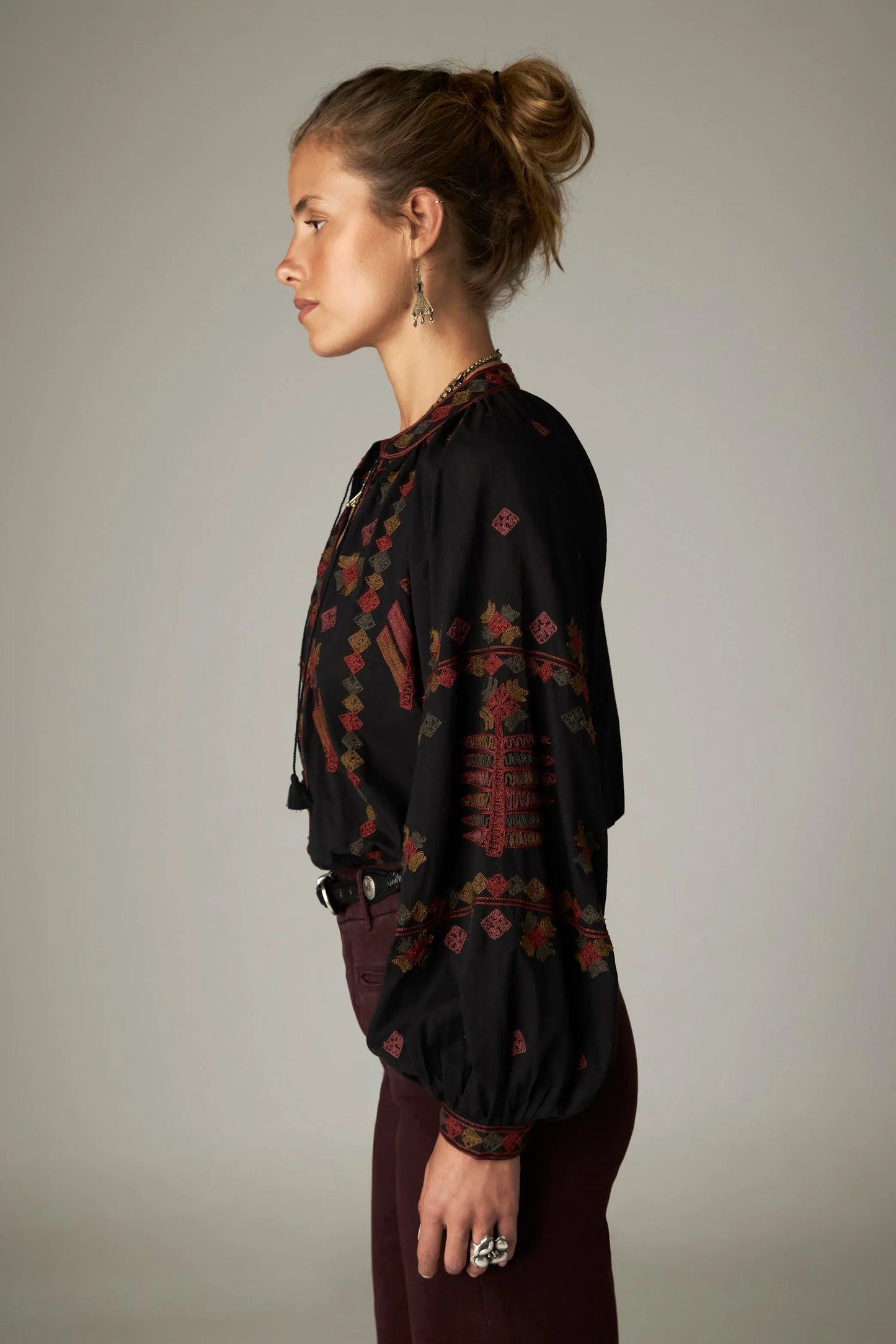 Maison Hotel Tops Arrows Robin Top in Charcoal