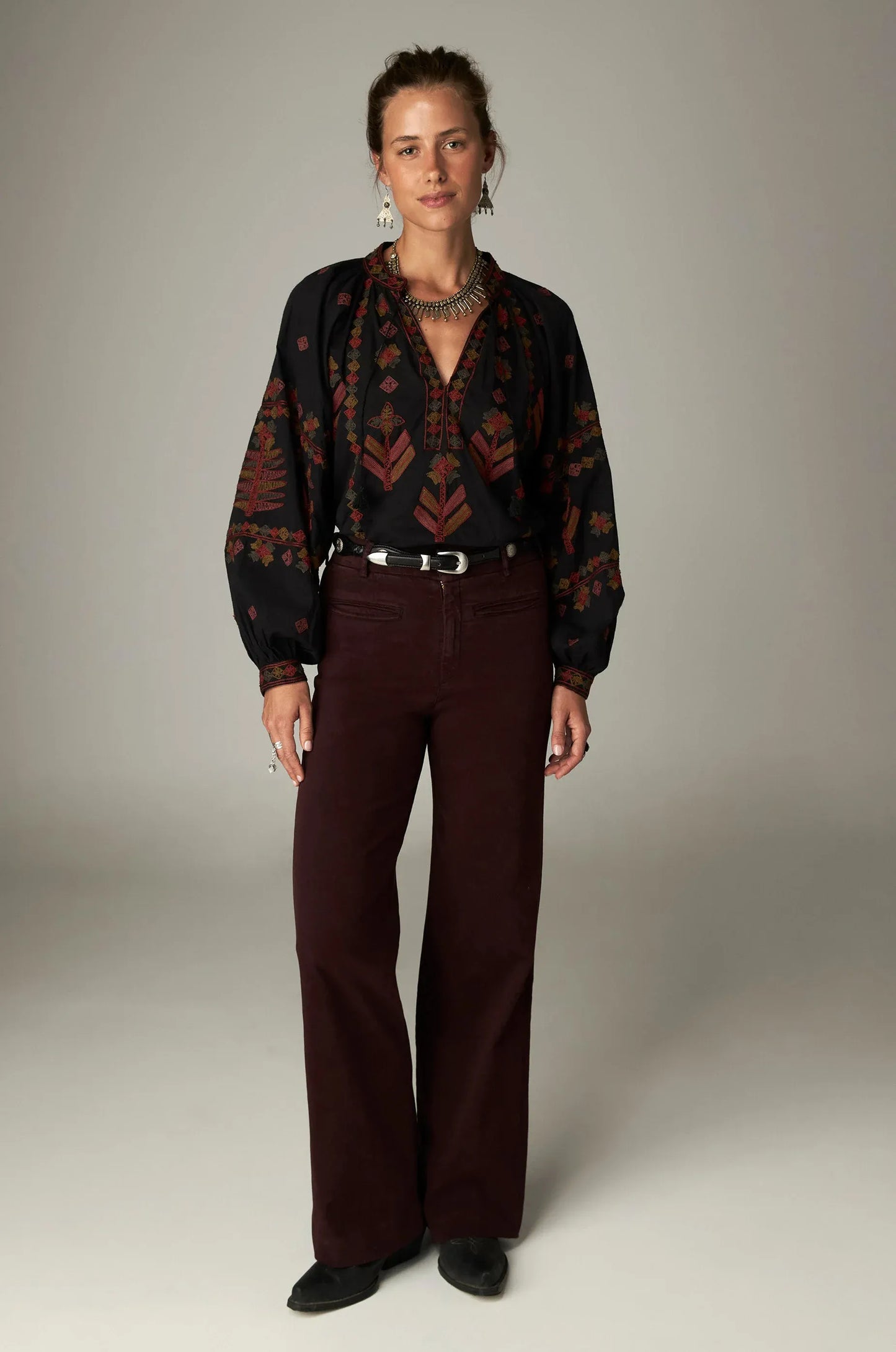 Maison Hotel Tops Arrows Robin Top in Charcoal