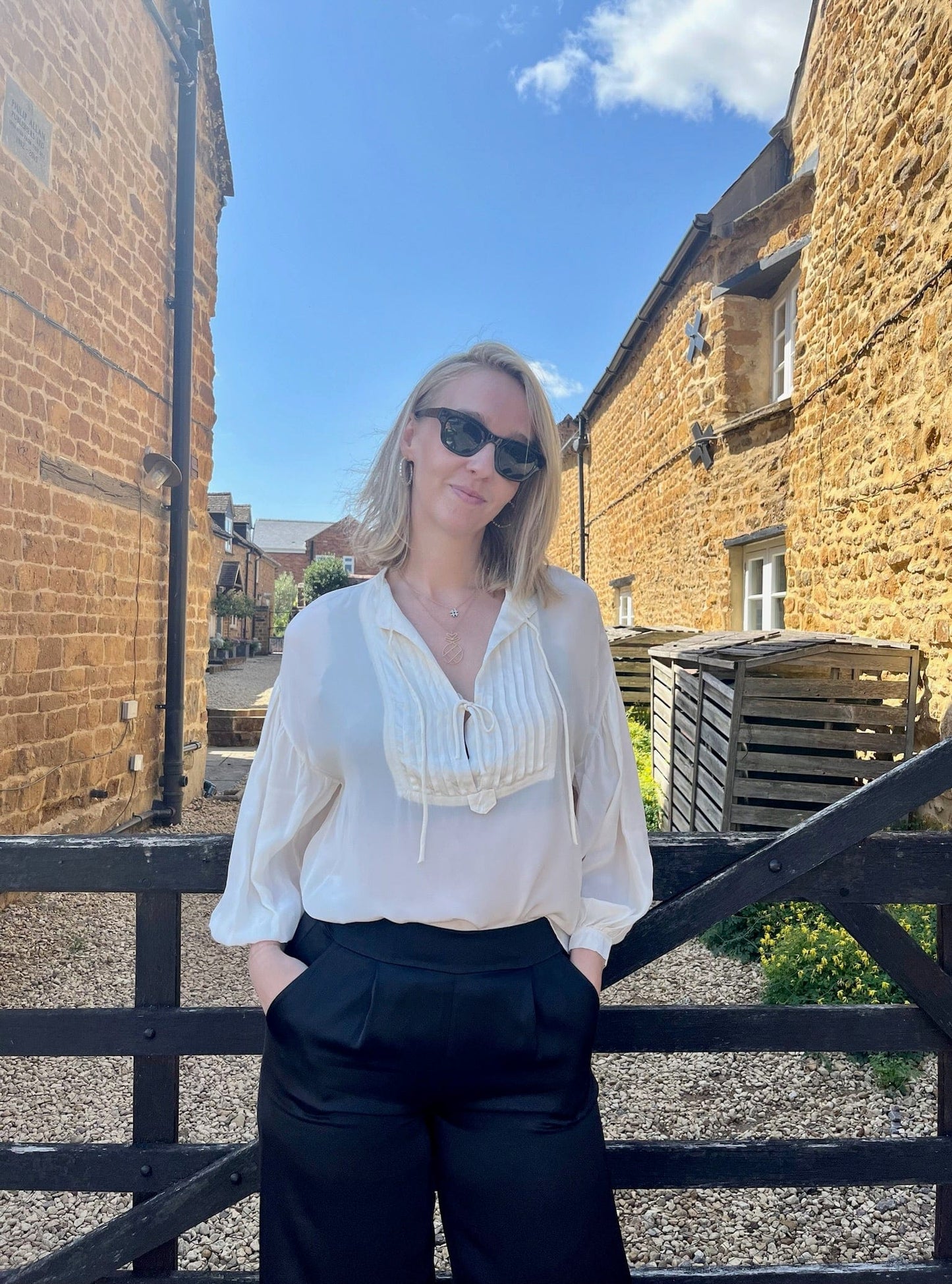 Maison Hotel Tops Giovanni Top in Pearl