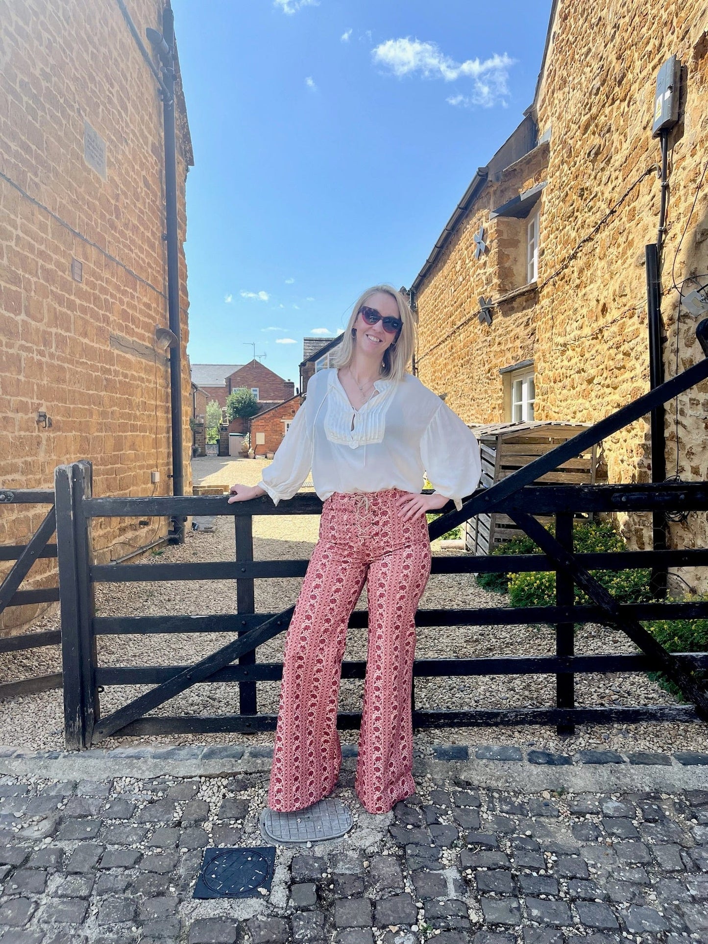 Maison Hotel Trousers Clypso Trousers in Coral