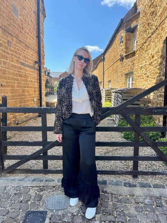 Maison Hotel Trousers Lucia Trousers in Noir