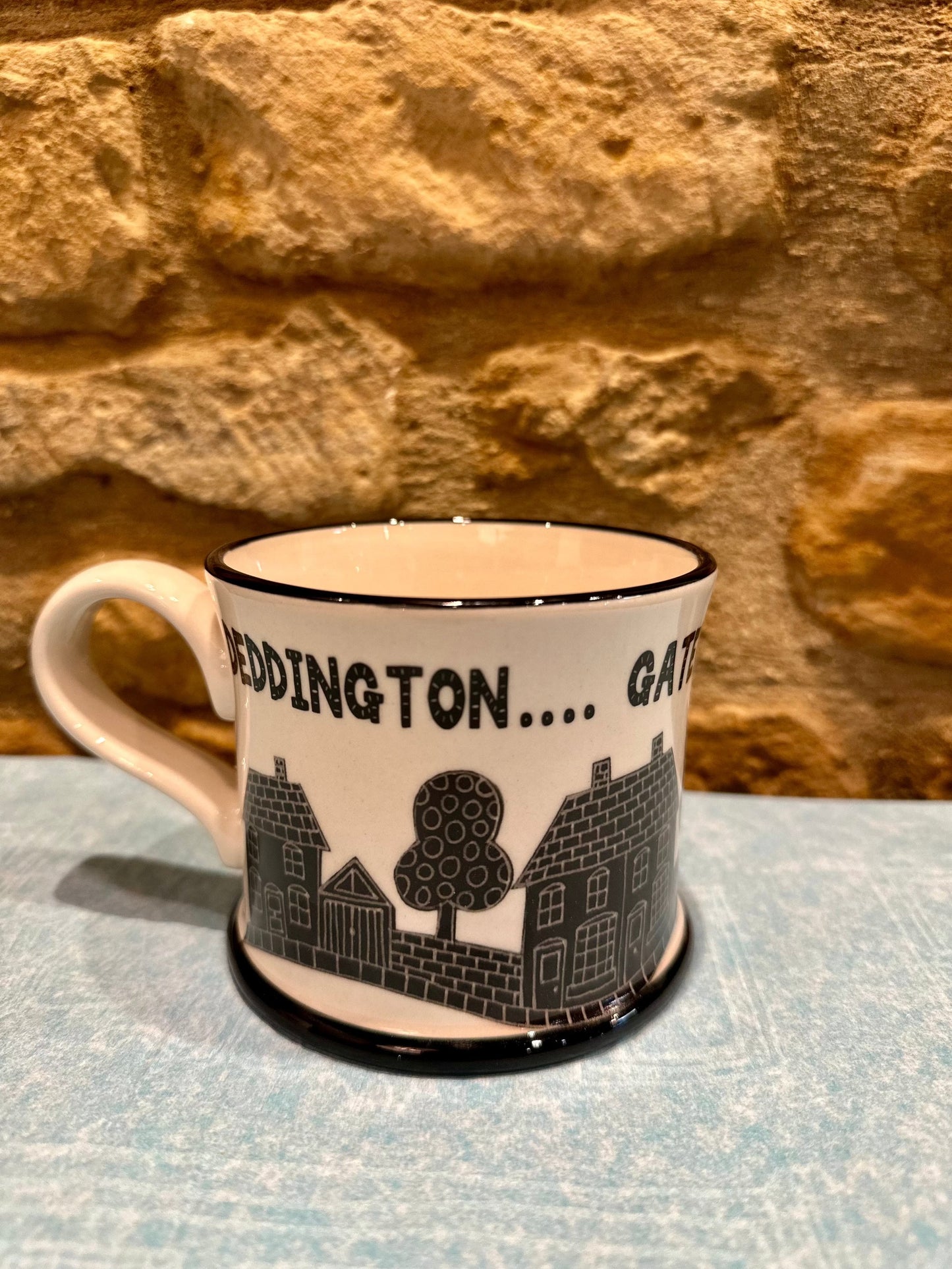 Moorland Pottery Mugs 'Deddington... Gateway to the Cotswolds' Mug