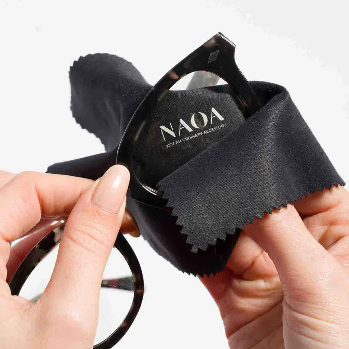 NAOA Eyewear Accessories Vegan Keyring with Microfibre