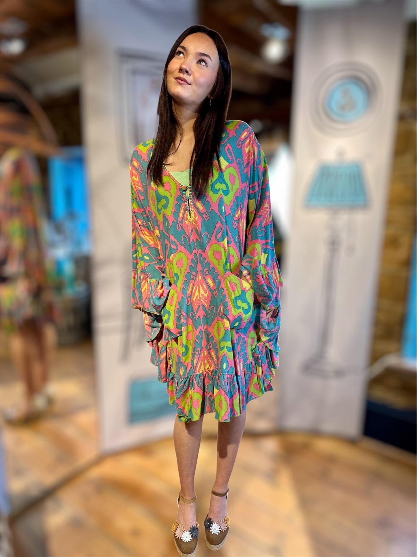 NELLIE&DOVE Angel Poncho in Radiate Love