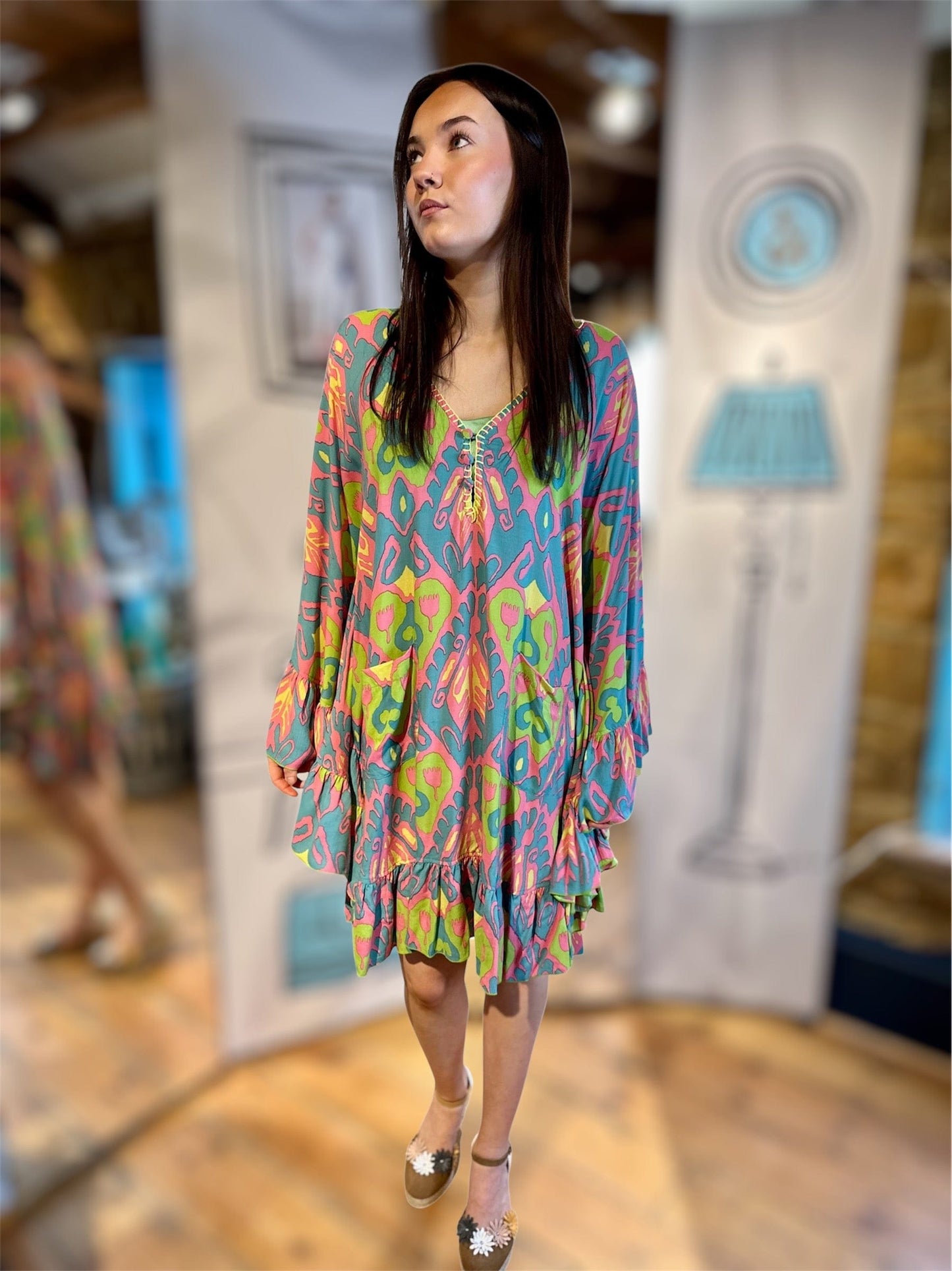 NELLIE&DOVE Angel Poncho in Radiate Love