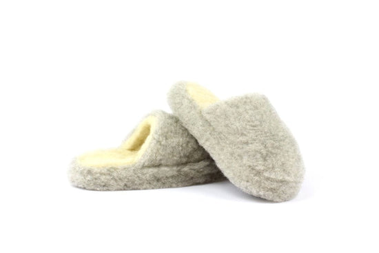 NELLIE & DOVE Footwear Mule Slippers in Light Grey