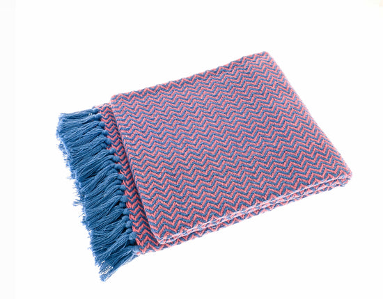 NELLIE & DOVE Home Coral Cascade Blanket