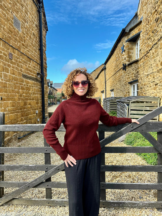 NELLIE&DOVE Jumpers Glenfinnan Ribbed Roll Neck Jumper in Port