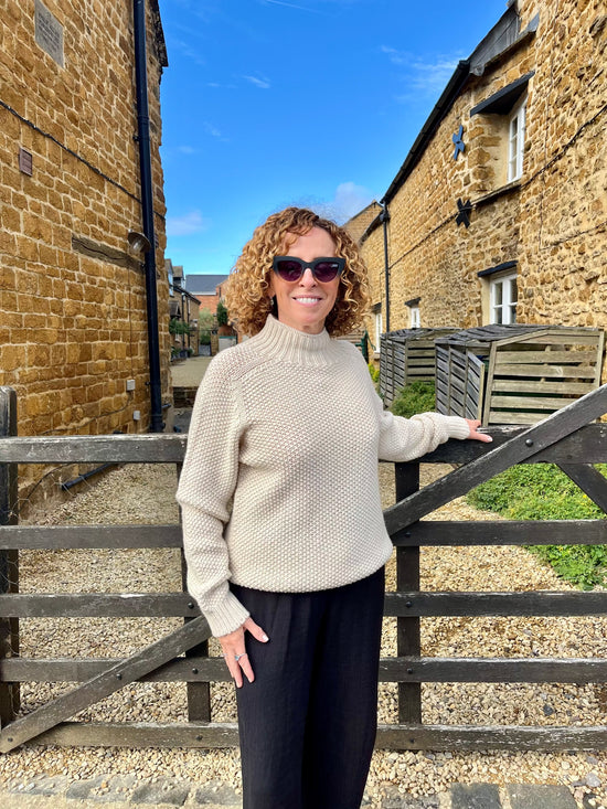 NELLIE&DOVE Jumpers No. 1 Jumper in Moss Stitch Almond