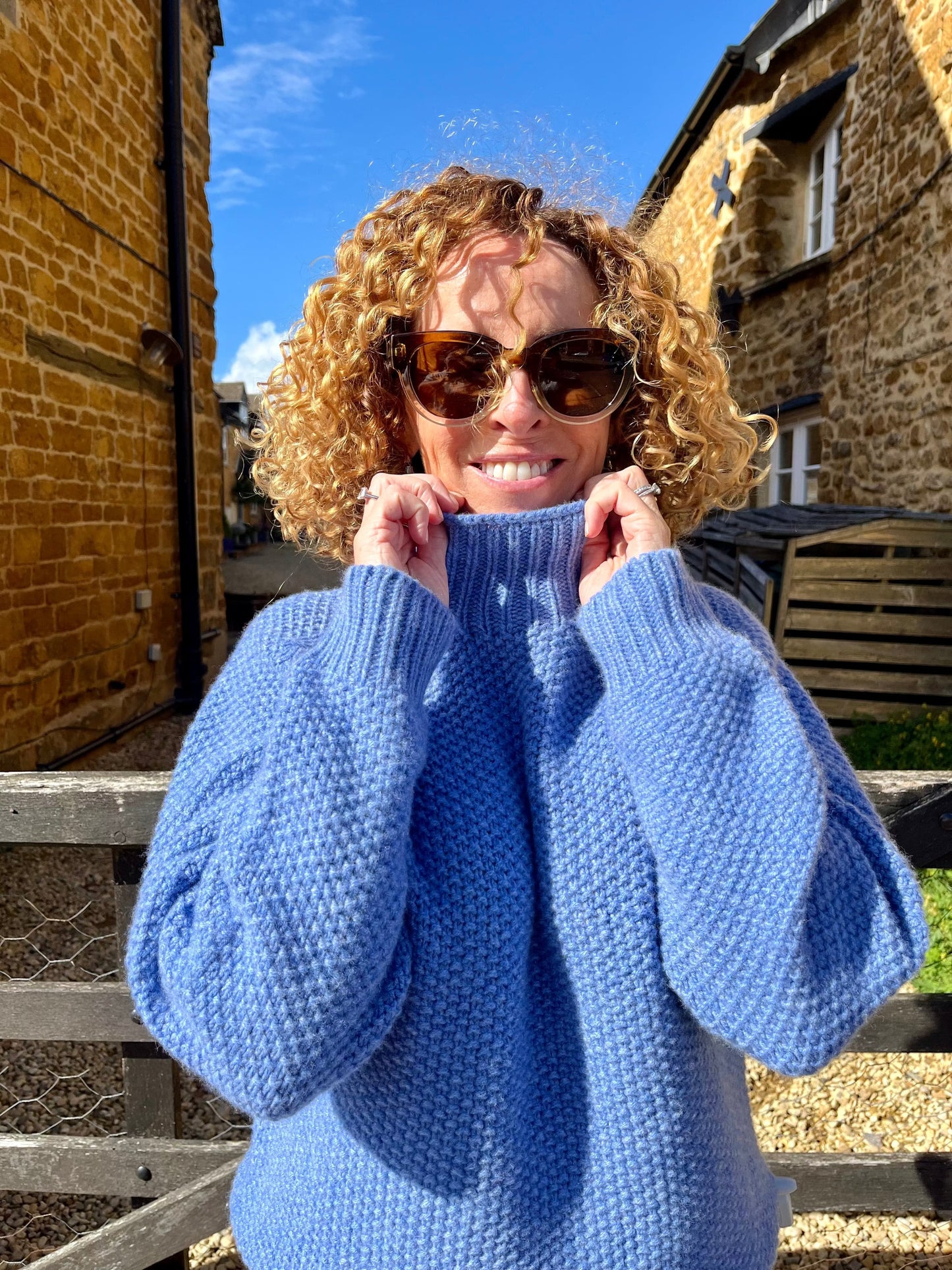 NELLIE&DOVE Jumpers No. 1 Jumper in Moss Stitch Cornflower