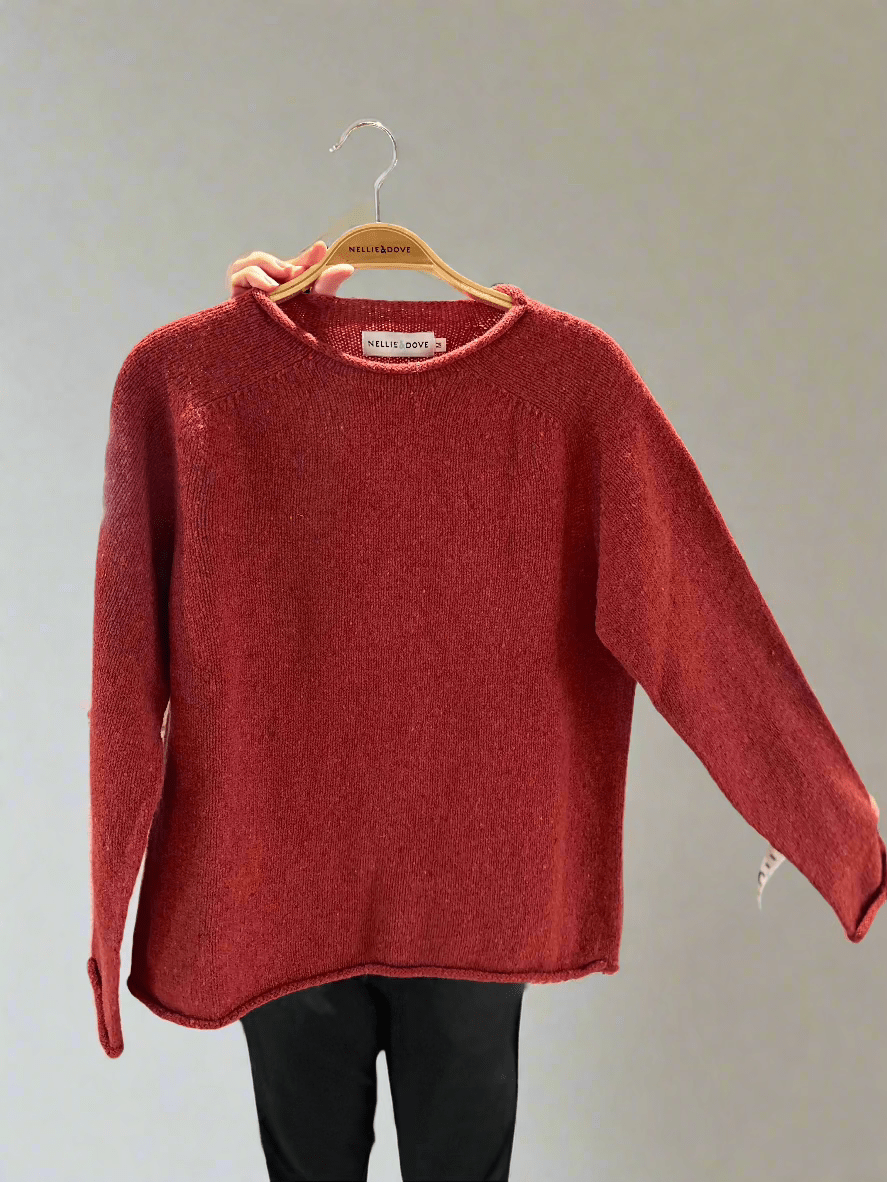 NELLIE & DOVE Knitwear Oronsay Hebrides Crew Neck Knit