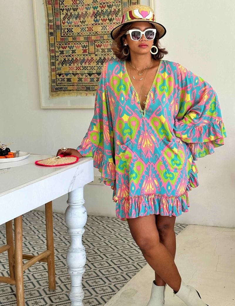 NELLIE&DOVE ONE UNIVERSAL SIZE Angel Poncho in Radiate Love